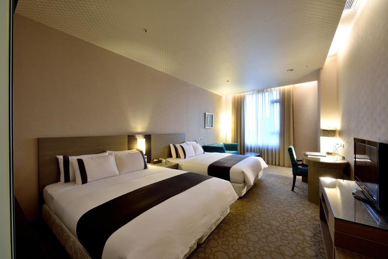 Shinkansen Grand Hotel Тайчжун Екстер'єр фото