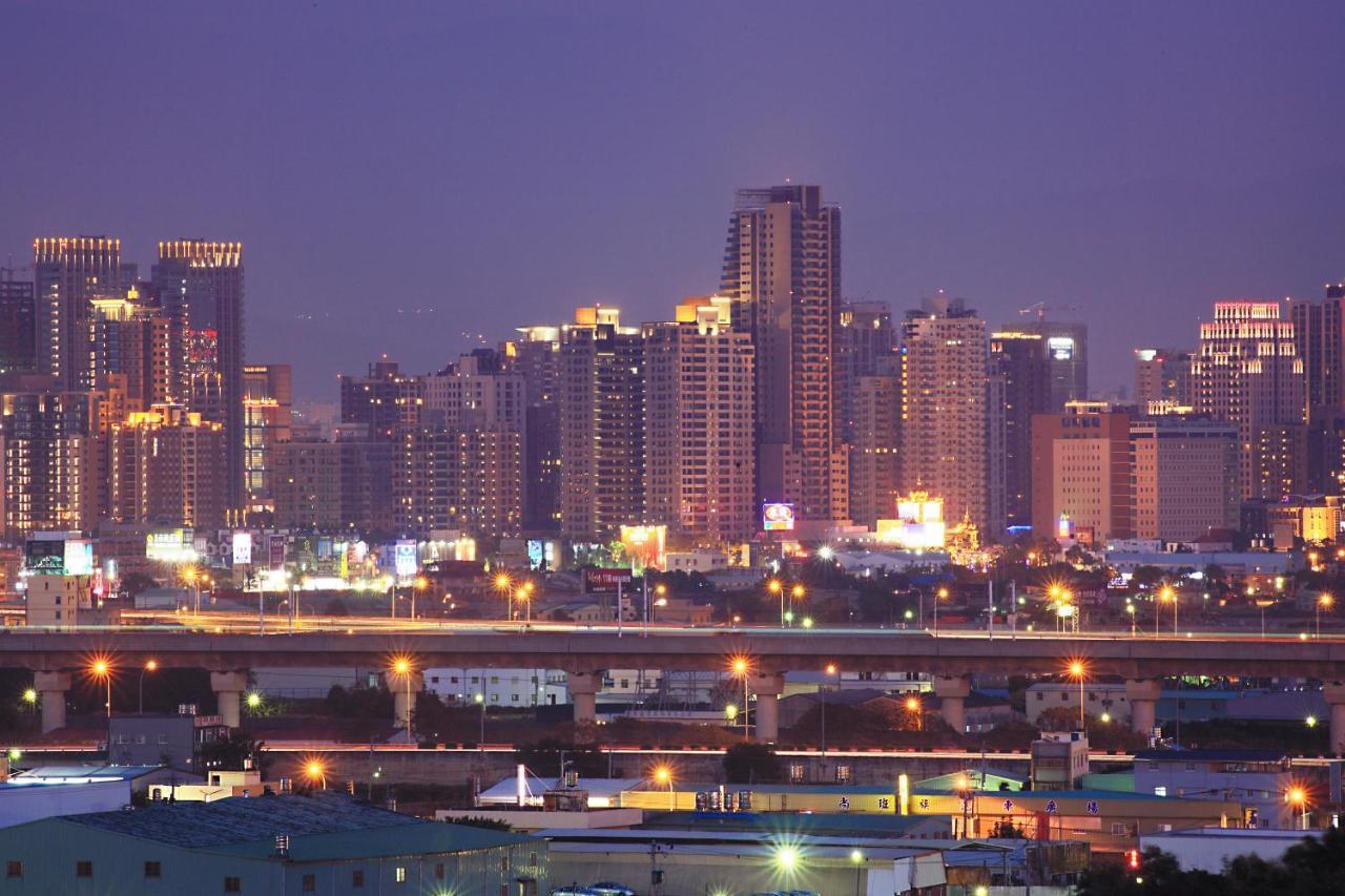 Shinkansen Grand Hotel Тайчжун Екстер'єр фото